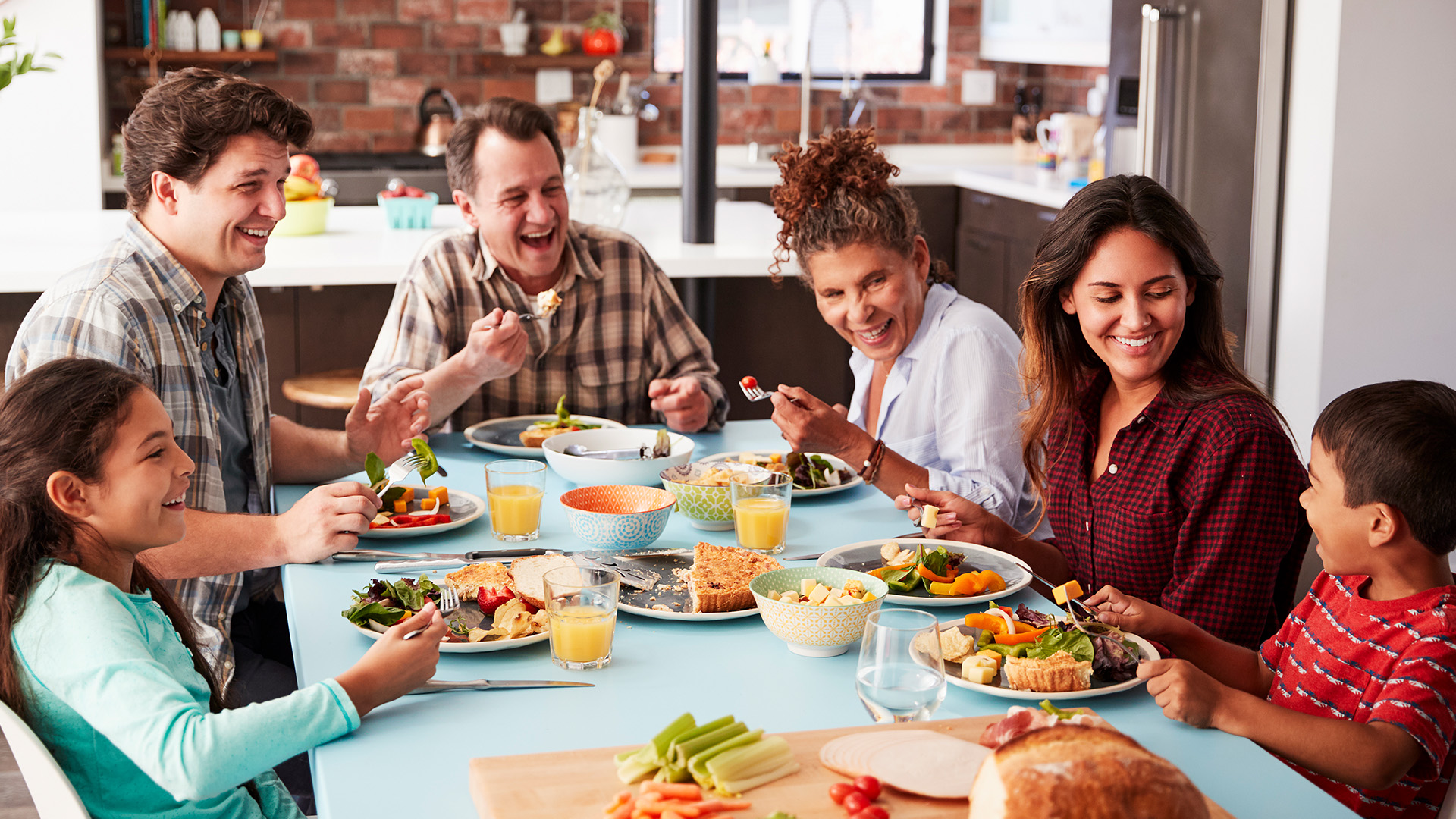 Family Dinner Routine More Common in Hispanic and Immigrant Families 